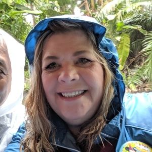 Meet your Posher, Ellen